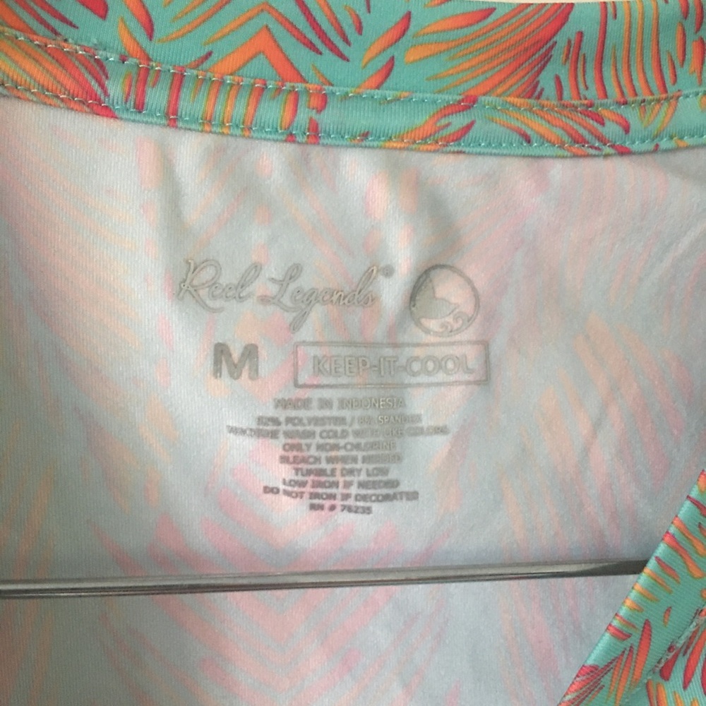 Keep it cool sun shirt, swim shirt - Picture 3 of 7